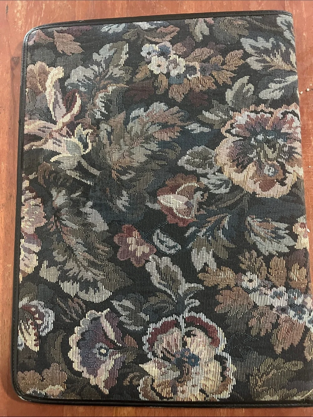 Floral Tapestry Rolfs Folio in Multi-Color 9.5x13